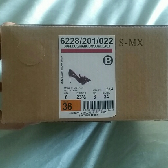 Zara Faux Patent Court shoes with bow 6 or 6.5 - Picture 8 of 8